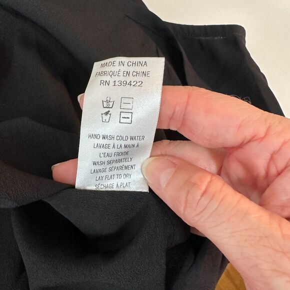 Tobi Black Cold Shoulder Long Sleeve Flowy V-Neck Keyhole Back Blouse M - Picture 12 of 15